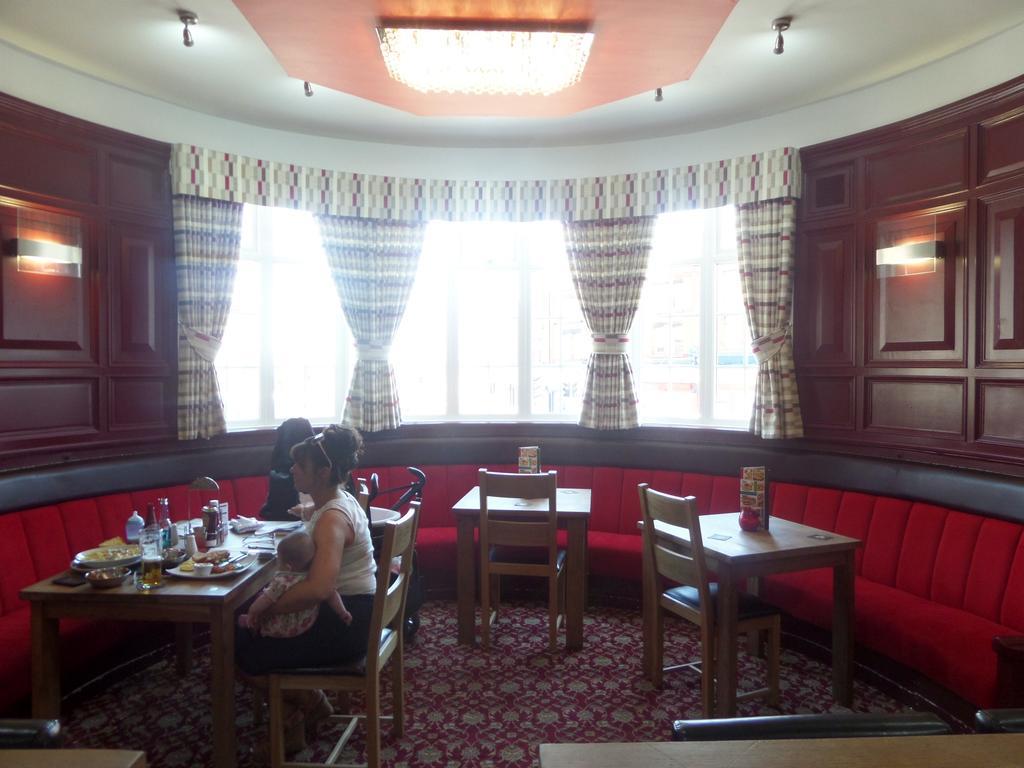 The Cabbage Hall Hotel Liverpool Buitenkant foto